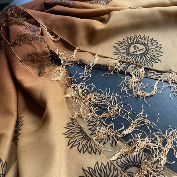 Sun print solar shall/scarf brown /beige - Picture 6 of 7